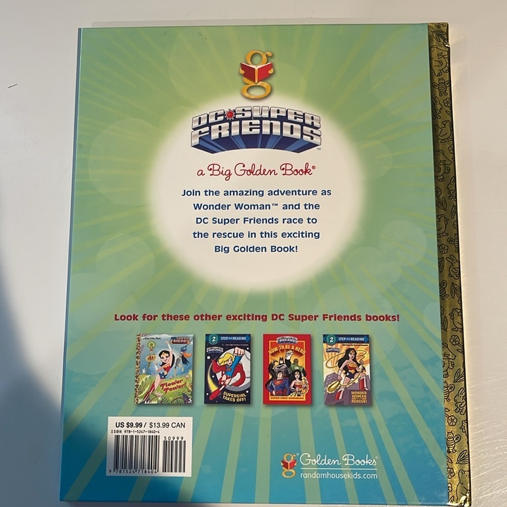 A big Golden Book DC Super Friends Wonder Woman and Amazing Hero! Book - Picture 3 of 5